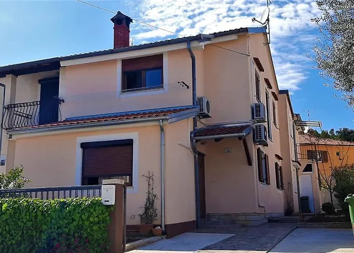 Διαμέρισμα Orange 29 *