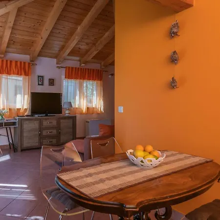 Orange 29 Apartment